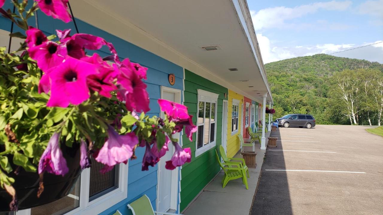 Cornerstone Motel Chéticamp Exterior foto