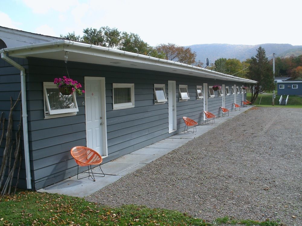 Cornerstone Motel Chéticamp Exterior foto